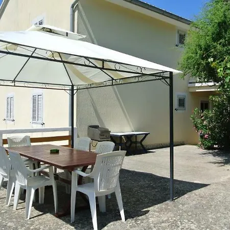 Oliva Affittacamere Rab Town